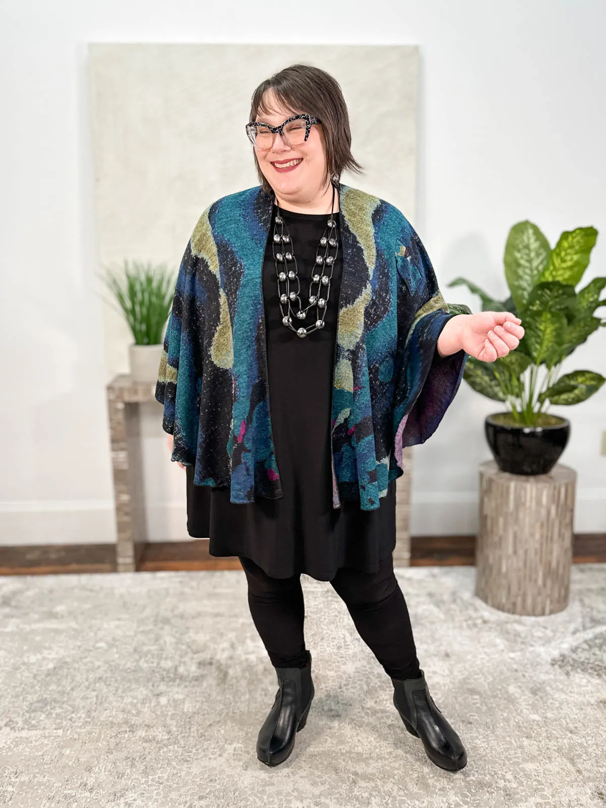 Cashmere Reversible Buckle Shawl, Large Flower Black Multi