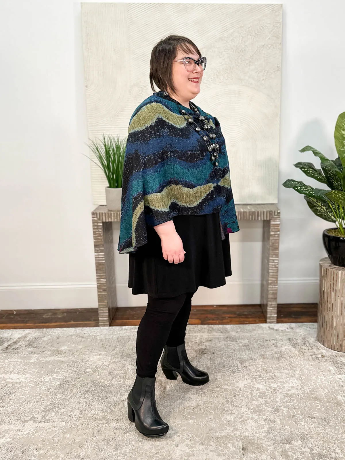 Cashmere Reversible Buckle Shawl, Large Flower Black Multi