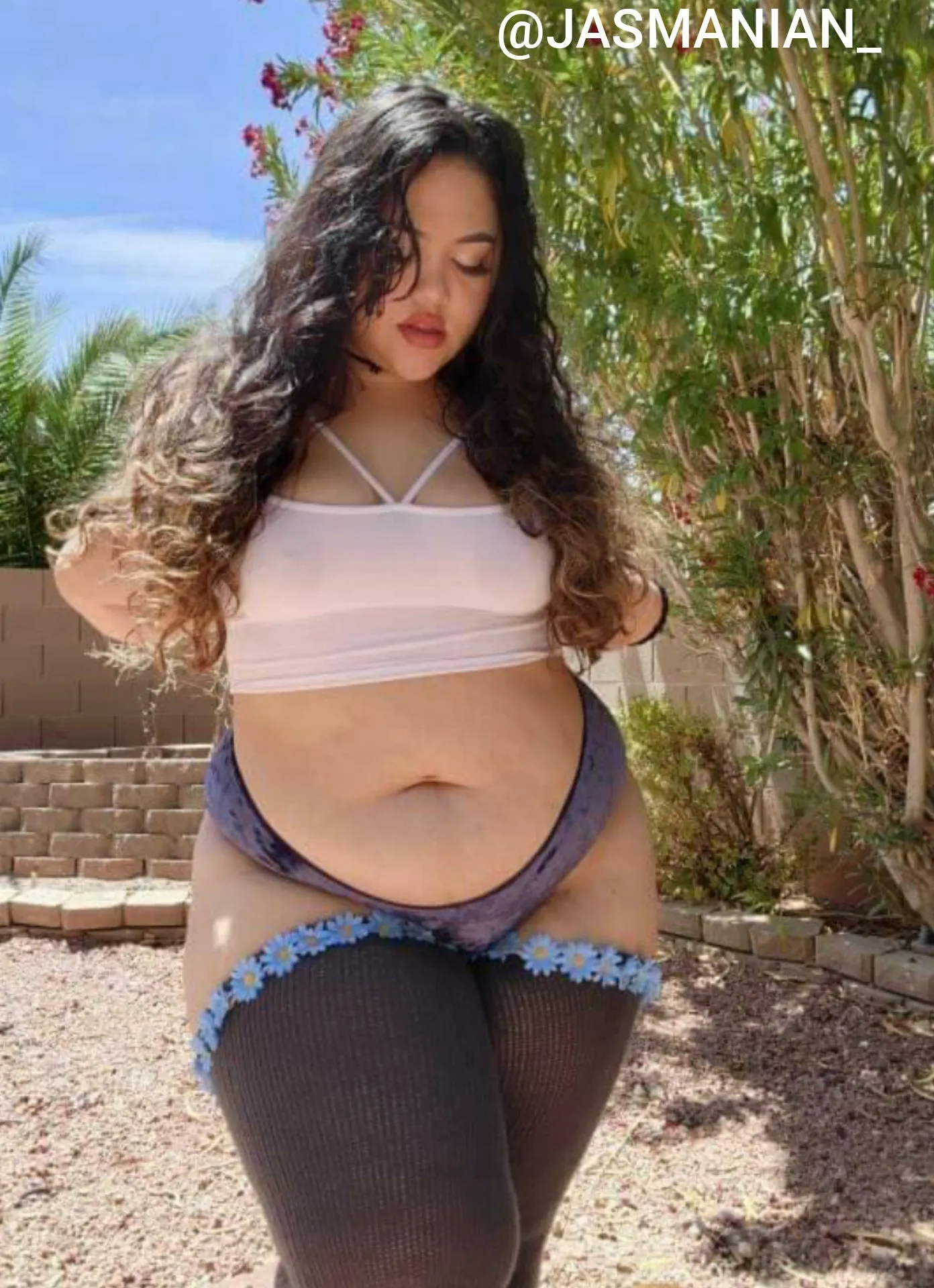 Daisy Thigh Belt