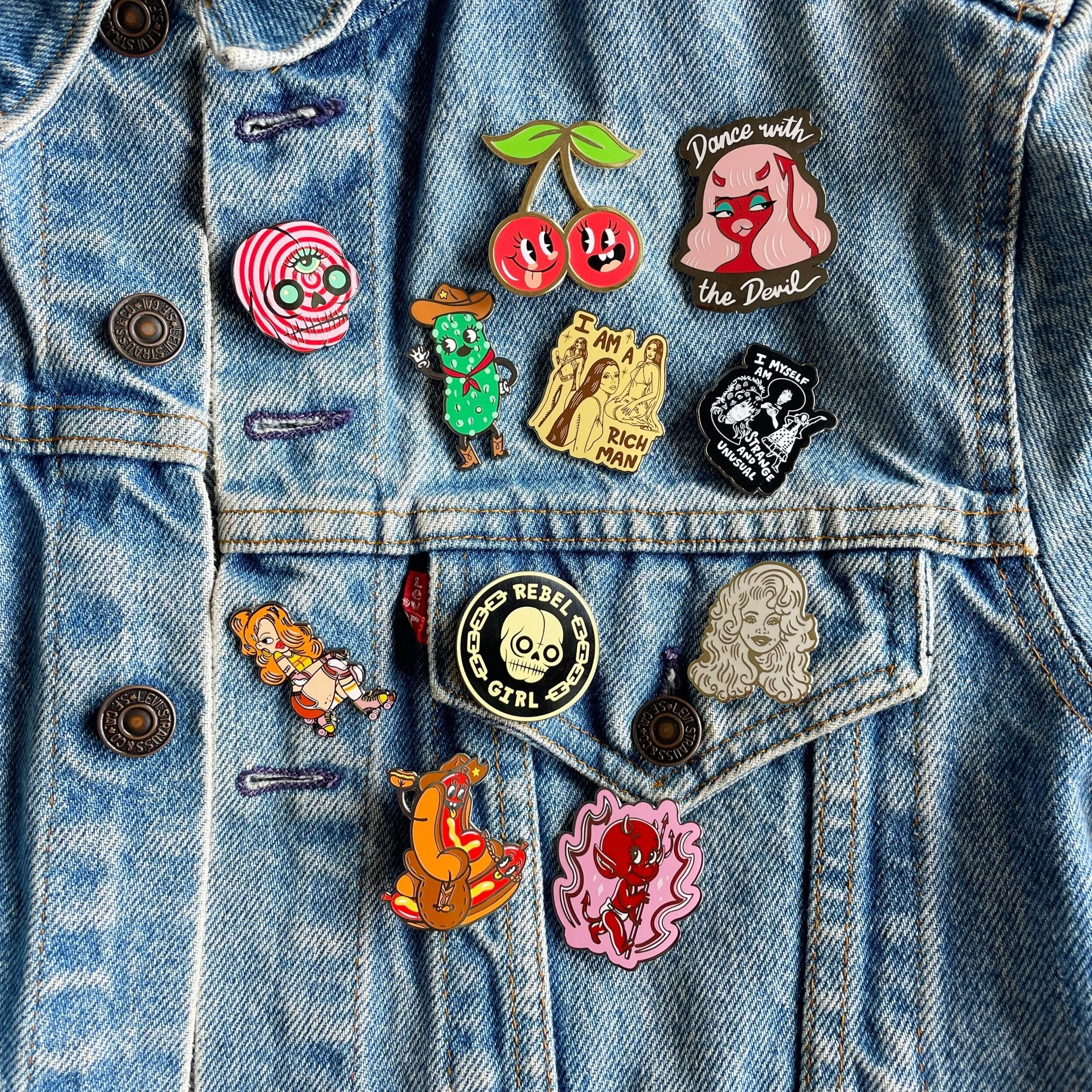 Hotdog Rides - Pin