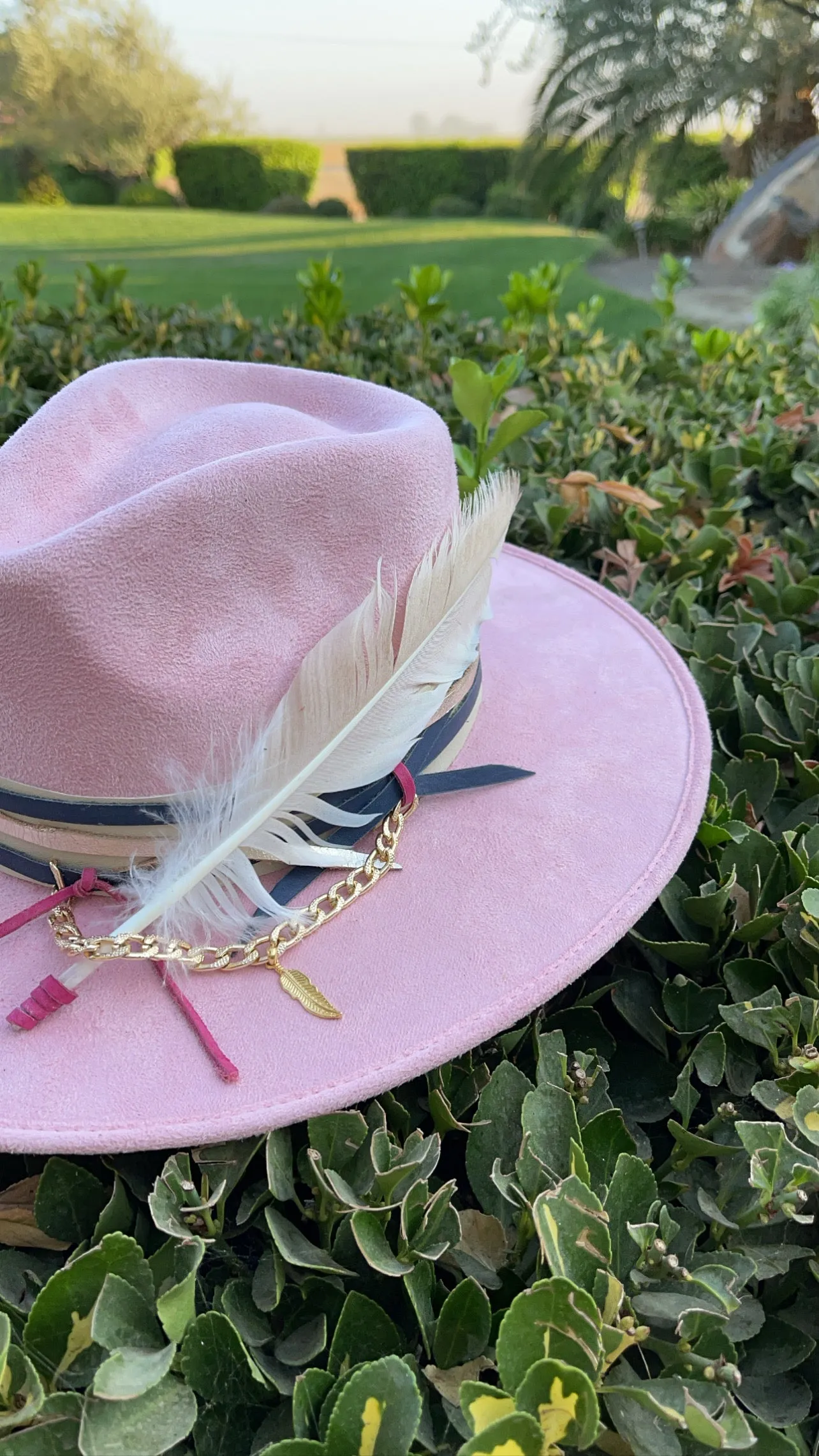 IN STOCK!! GB ORIGINAL: The Navajo Feather Banded Suede Hat in Pink