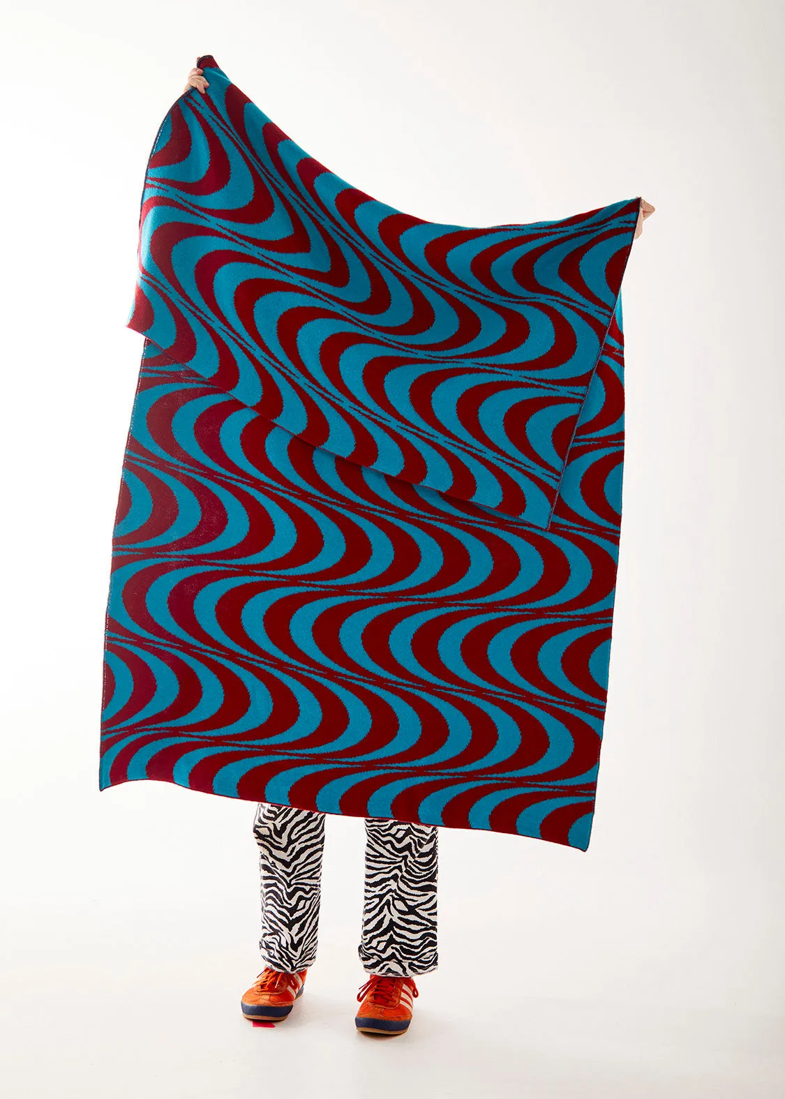 Moonage Daydream Throw - Maroon/Teal