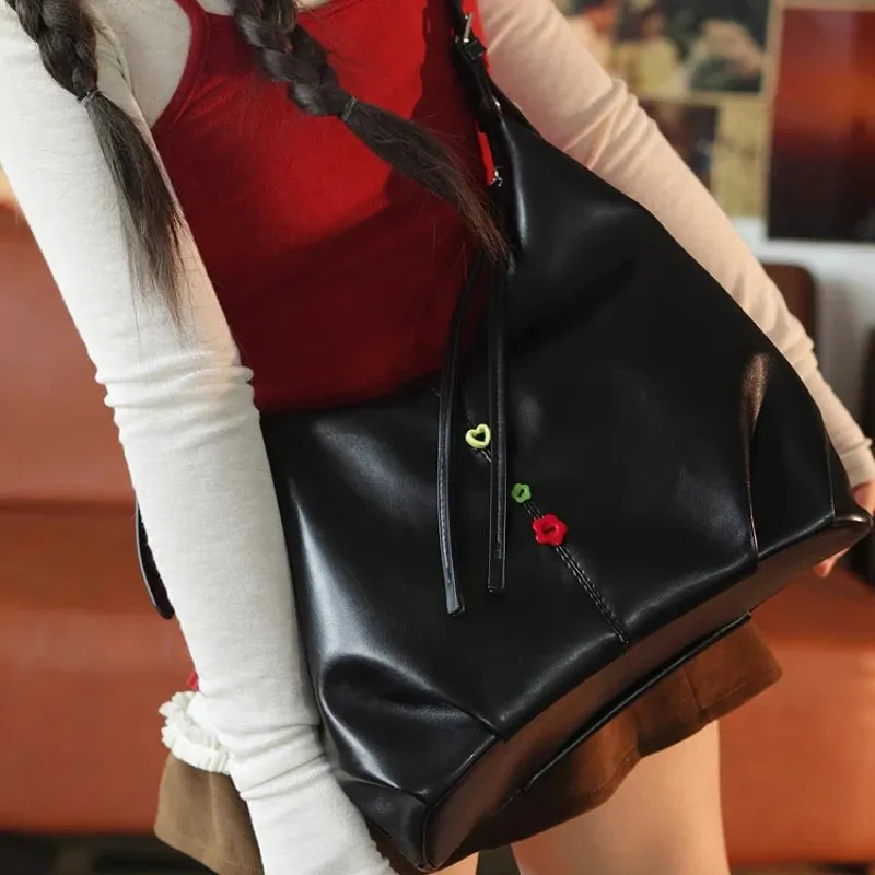 Uakiss Soft Leather Grunge All Match Shoulder Bag Women Vintage Fashion Kawaii Button Handbags Sweet Y2k Aesthetic Chic Crossbody Bags